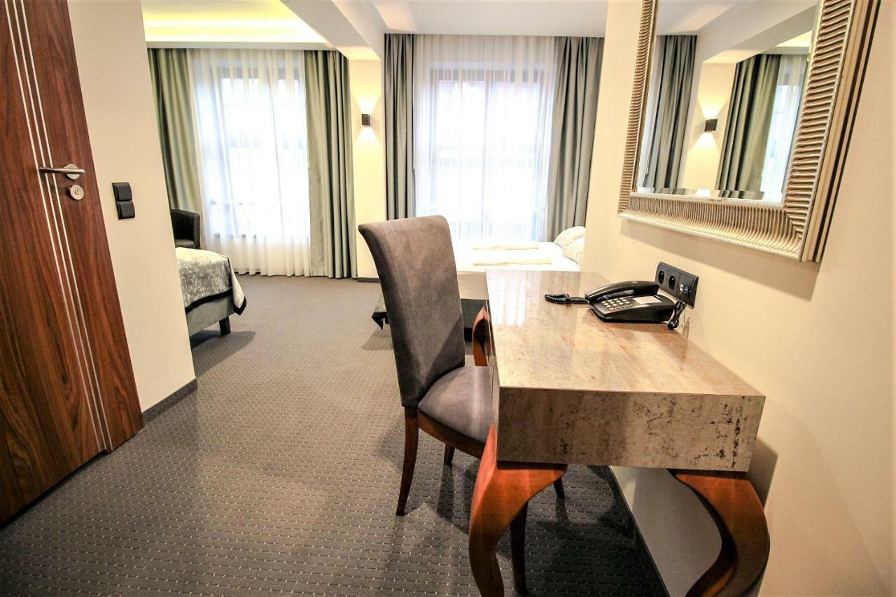 Celestin Residence กดัญสก์ ภายนอก รูปภาพ
