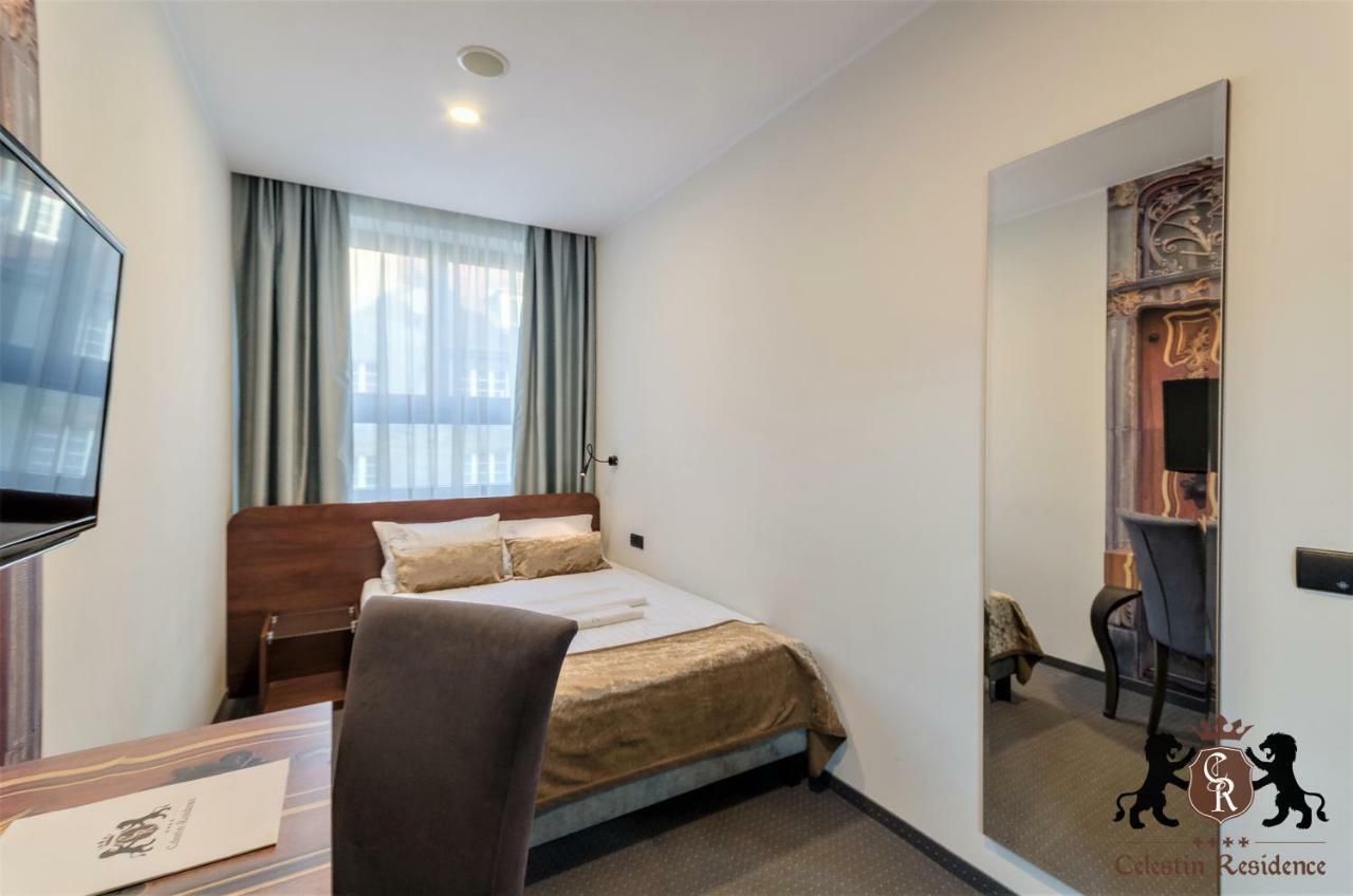 Celestin Residence กดัญสก์ ภายนอก รูปภาพ
